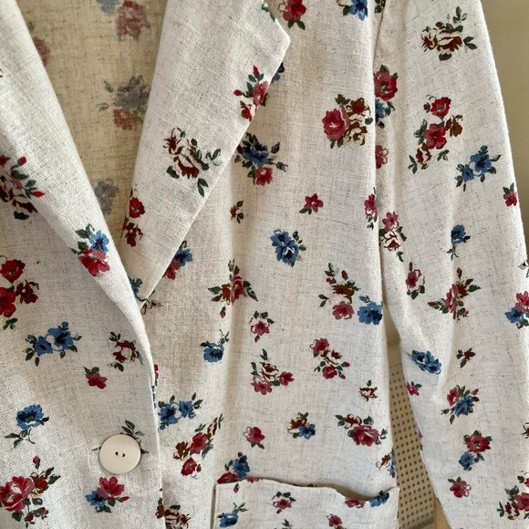 Vintage Floral Print Flax Blazer Jacket in Beige - Picture 3 of 4